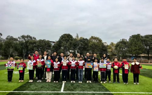 触梦计划开展广东省南雄市油山镇大塘中心小学足球场捐建验收回访工作